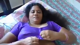 Mature Indian Woman Muskan Rani Gets Fucked Hard In Dogstyle