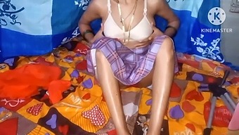 College Students In India Get Naughty In Dorm Room