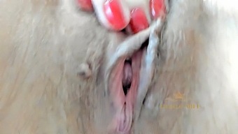 Angela-Milf'S Close-Up Pussy Fingeration And Ass Showcase