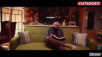 Sandra Wellness És Max Cortes Főszerepet Játszik Egy Dögös Letsdoeit Videóban, Amelyben Egy Orosz Szobalány Szerepel, Aki Egy Idősebb Férfi Lüktető Tagját Gyönyörködteti.